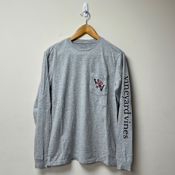 Vineyard Vines Shirt Mens XS Navy Christmas Wreath Graphic Long Sleeve Pocket T - Picture 2 of 3